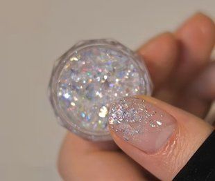 Радужные хлопья для дизайна ногтей со спонжем 1254062 фото